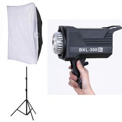 ویدیو لایت حرفه ای توان  300 وات مدل  COB Video Light  BKL-300bi مجهز به سه پایه و سافت باکس