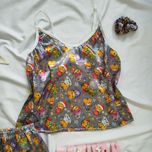 تاپ و شورتک و اسکرانچی ساتن طرح بچه ببر فری سایز تا 42