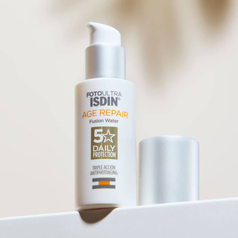 ضدآفتاب Age Repair فیوژن واتر SPF50 برند ایزدین – ISDIN Fusion Water Age Repair Sunscreen SPF50