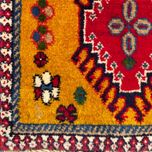 فرش دستباف زمینه زرد طلایی سایز زیرتلفنی چهل سانتیمتری (تمام پشم یلمه نقشه حوضی زمینه زرد طلایی) کد6236