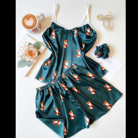 تاپ و شورتک و اسکرانچی ساتن  سبز طرح روباه فری سایز تا 42