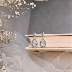 گوشواره مجلسی تمام‌نگین طرح اشک B0034