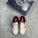 ترویس استوسی ویتنامی