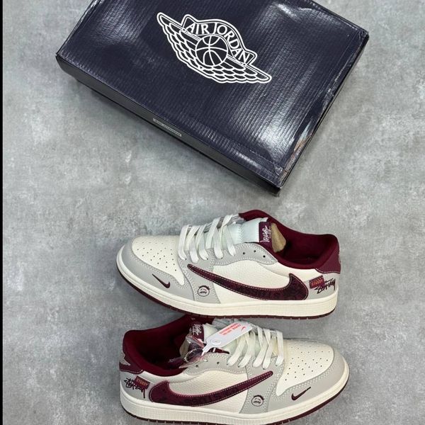 ترویس استوسی ویتنامی