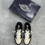 تراویس نورت فیس ویتنامی