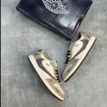 نایک تراویس اسکات ویتنامی درجه1 لویی ویتون