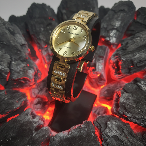 ساعت hongrui طلایی بند نگینی