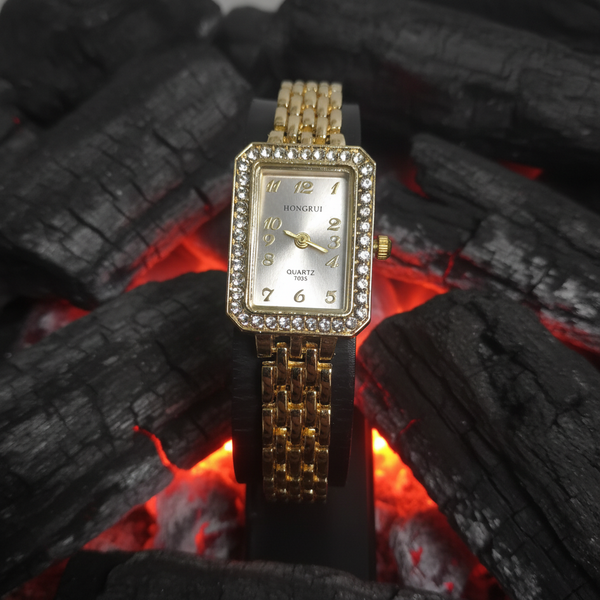 ساعت hongrui طلایی نگینی
