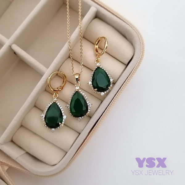 نیمست جواهری زمردی اشکی از برند YSX