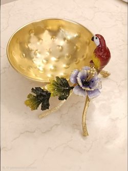 پیاله طوطی برنجی مدل ونوس 1