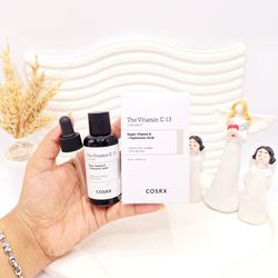 سرم روشن کننده هیالورونیک اسید ویتامین E 13 کوزارکس COSRX