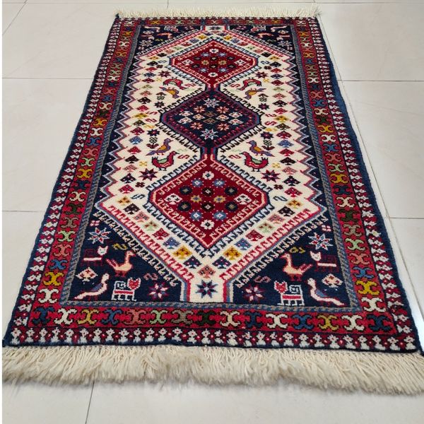 فرش دستباف سایز پادری یا پشتی زمینه کرم (تمام پشم یلمه طرح حوضی ) کد6191