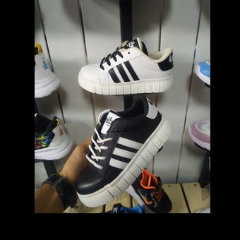 کتونی سامبا بچه گانه سفید و مشکی