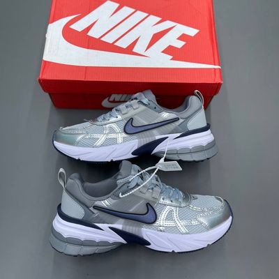 نایک وی تو کی نقره ای ویتنامی درجه1