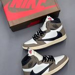 نایک تروایس اسکات ویتنامی قهوه ای