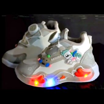 کتونی بچه گانه پمپی