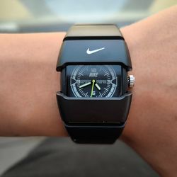 ⌚ ساعت لاکچری نایکی مدل Triax (های‌کپی باکیفیت)