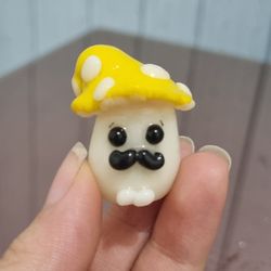 روداشبوردی قارچ زرد سیبیلو