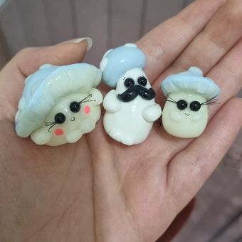 رو داشبوردی خانواده سه نفره قارچ آبی