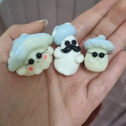 رو داشبوردی خانواده سه نفره قارچ آبی