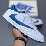 کتونی اسپرت (جردن ترویس جدید) سفید آبی کاربنی