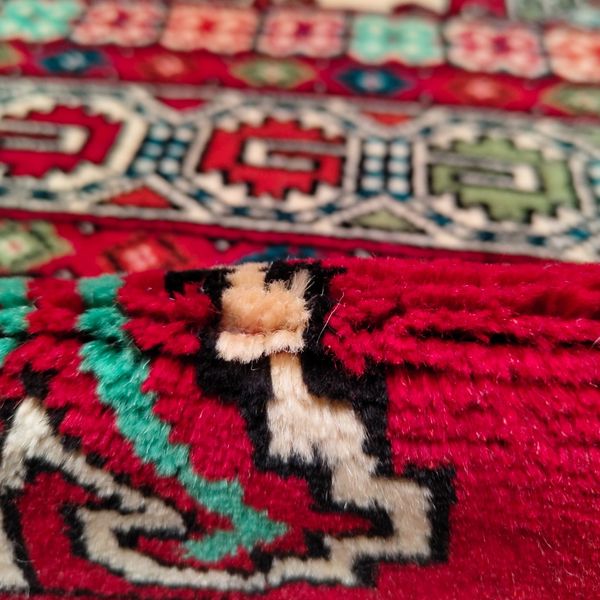 فرش دستباف سایز قالیچه (تمام پشم نقشه گل ترکمنی) کد 6212