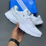 استیر تمام سفید