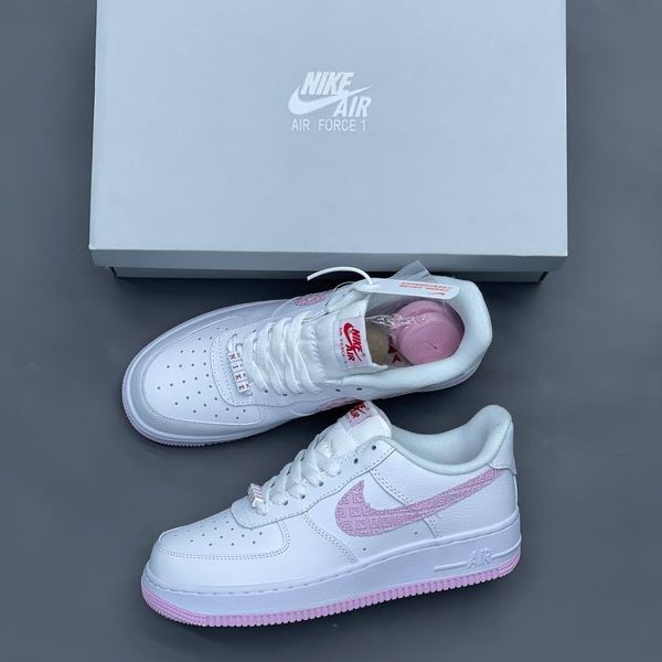 نایک ایرفورس وان صورتی