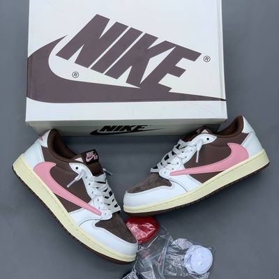 تراویس اسکات زنانه