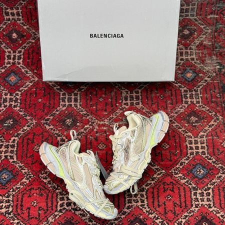 بالنسیاگا سفید ویتنامی 3xl