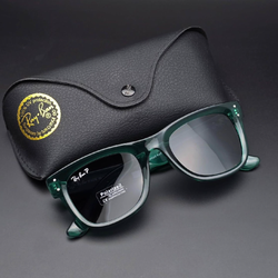 ری‌بن ریورس (Ray-Ban Reverse)؛ خاص‌ترین عینک رانندگی که بالاخره برگشت!