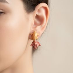 گوشواره ماهی میخی رنگ قرمز و نارنجی (دستساز)