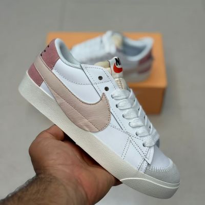 نایک بلیزر سفید صورتی ویتنام