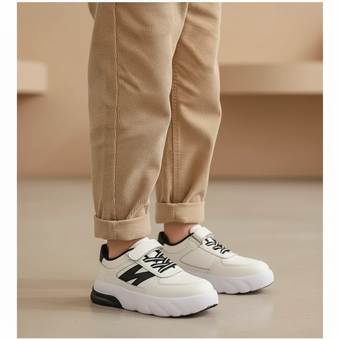 کفش بچگونه اسپرت نیوبالانس new balance رنگ سفید