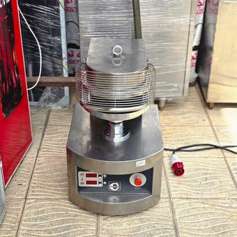 پرس خمیر(خمیر پهن‌کن) کوپونه Cuppone