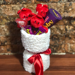 مینی بوکت سه عددی به همراه شکلات هوبی