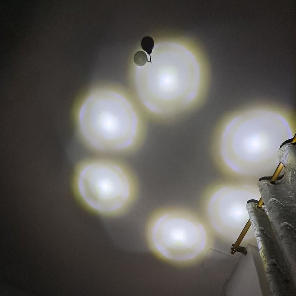 چراغ خواب مدل گوی کریستال طرح ماه و دختر