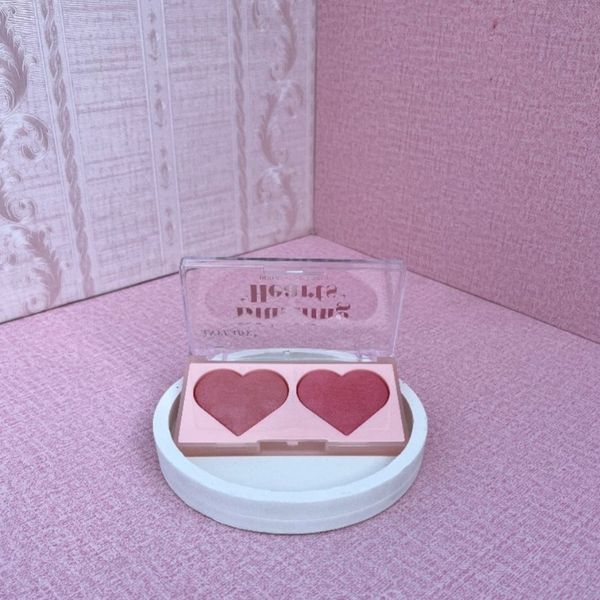 رژگونه قلبی