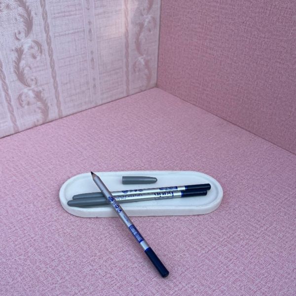 مدادچشم آبی تیره