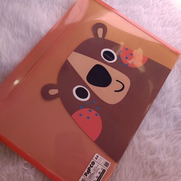 پوشه دکمه دار طرح دار پاپکو