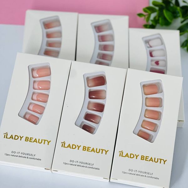 ناخن مصنوعی لیدی بیوتی - مدل های کاربردی و باکیفیت