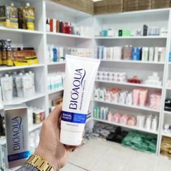 فوم شستشو صورت ضدجوش وآکنه بیوآکوا(اصل)