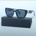 عینک آفتابی زنانه بوربری کد 007