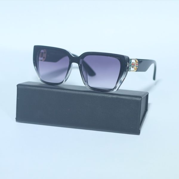 عینک آفتابی زنانه بوربری کد 007