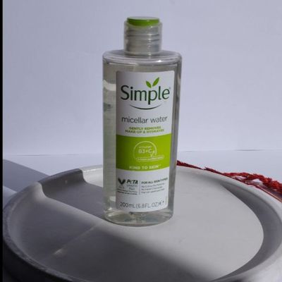 میسلار واتر سیمپل