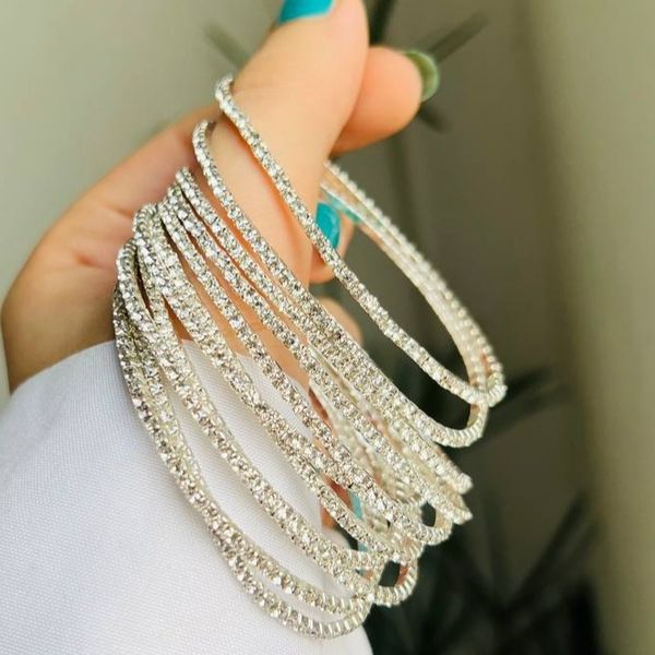 دستبند کشی نگینی