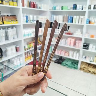 مداد ابرو براش دار یوبه