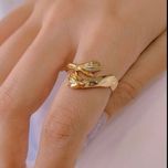 انگشتر آغوش طلایی