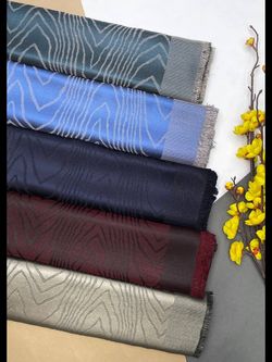 روسری نخ ابریشم ژاکارد سرمه ای