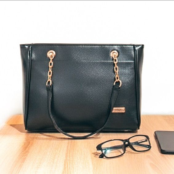 کیف دوشی مایا